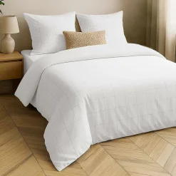 Parure de lit 3 pièces LINELLA Blanc- 240 x 220 cm Coton/Polyester lavé jacquard 57 fils