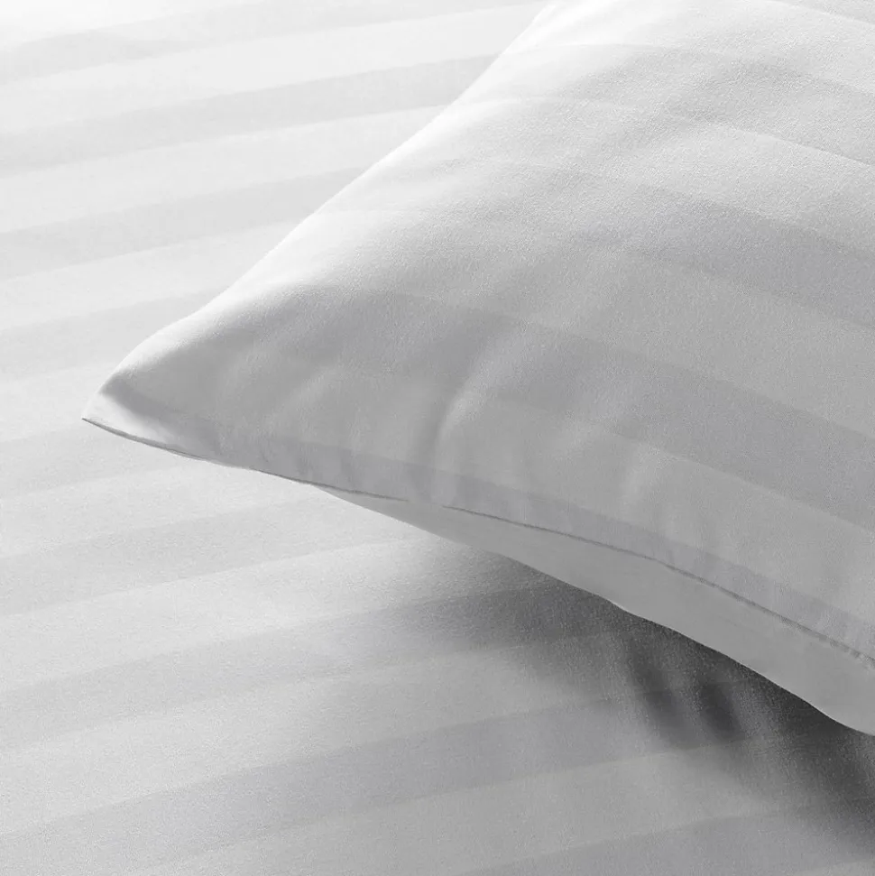 Parure de Lit 240 x 220 cm + 2 Taies Microfibre Unie CLÉO Blanc