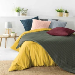 Parure de Lit 240 x 220 cm + 2 Taies Microfibre Unie CLÉO Noir