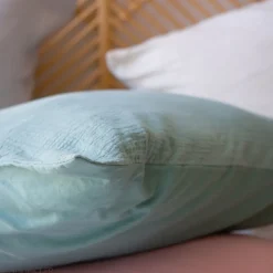 Parure de lit 260x240 cm double gaze de coton GAZGAZ vert amande 3 pièces