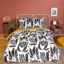 Parure de lit 260x240 cm en coton NOLIE motif feuillage blanc et jaune 3 pièces