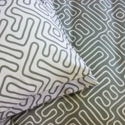 Parure de lit 140x200 cm en microfibre PARCHEMIN vert motif graphique 2 pièces