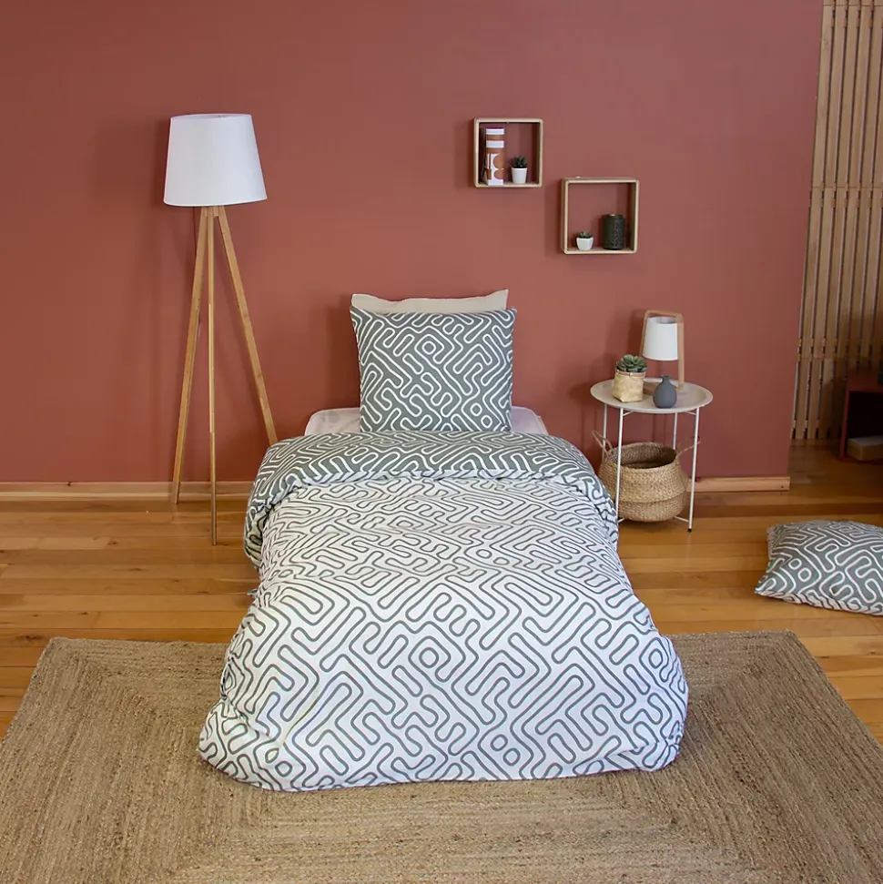 Parure de lit 140x200 cm en microfibre PARCHEMIN vert motif graphique 2 pièces