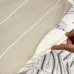 Parure de lit 260x240 cm pur coton ALIX motif végétation blanc et noir 3 pièces