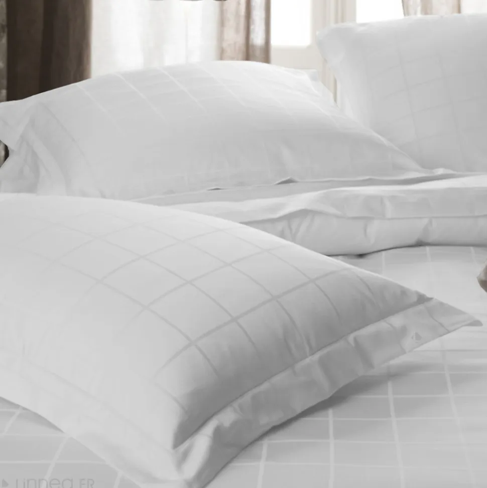 Parure de lit 280x240 cm set 65x65 satin CONCERTO carreaux blanc Neige