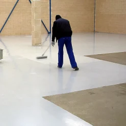 Solvant spécial peinture époxy Sopgal (5l). Réduit la viscosité, augmente l'adhérence et est utilisé pour le nettoyage des outils