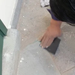 Solvant spécial peinture polyuréthane Sopgal (5 l). Réduit viscosité et augmente l'adhérence. Utilisé pour le nettoyage des outils