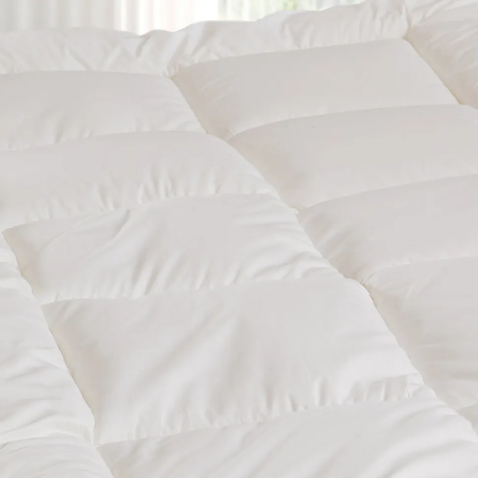 Surmatelas de confort 3 cm percale de coton 700 g/m² 140x190 cm CONFORT SOFT
