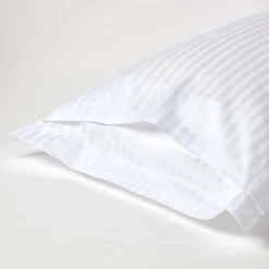 Taie d'oreiller à  volants blanc satin rayé en coton égyptien 330 fils, 50x75 cm - HOMESCAPES