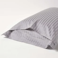 Taie d'oreiller à  volants gris satin rayé en coton égyptien 330 fils, 50x75 cm - HOMESCAPES
