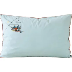 Taie d'oreiller brodée 50x80 cm en percale de coton PASSE MONTAGNE bleu givré