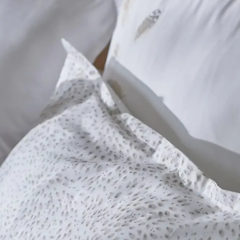 Taie d'oreiller brodée 50x80 cm en satin de coton NINA blanc