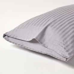 Taie d'oreiller gris satin rayé en coton égyptien 330 fils, 50x75 cm - HOMESCAPES
