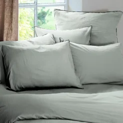 Taie d'oreiller PALACE pur coton lavé 65x65 cm uni vert lichen