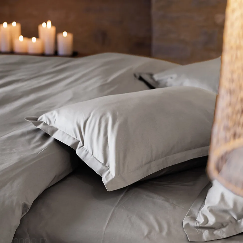 Taie d'oreiller volants plats 65x65 cm percale MANOIR gris Cendre