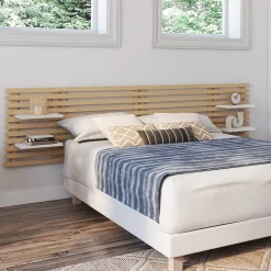 Tête de lit suspendue en lattes AVA 240 cm bois clair et étagères blanches